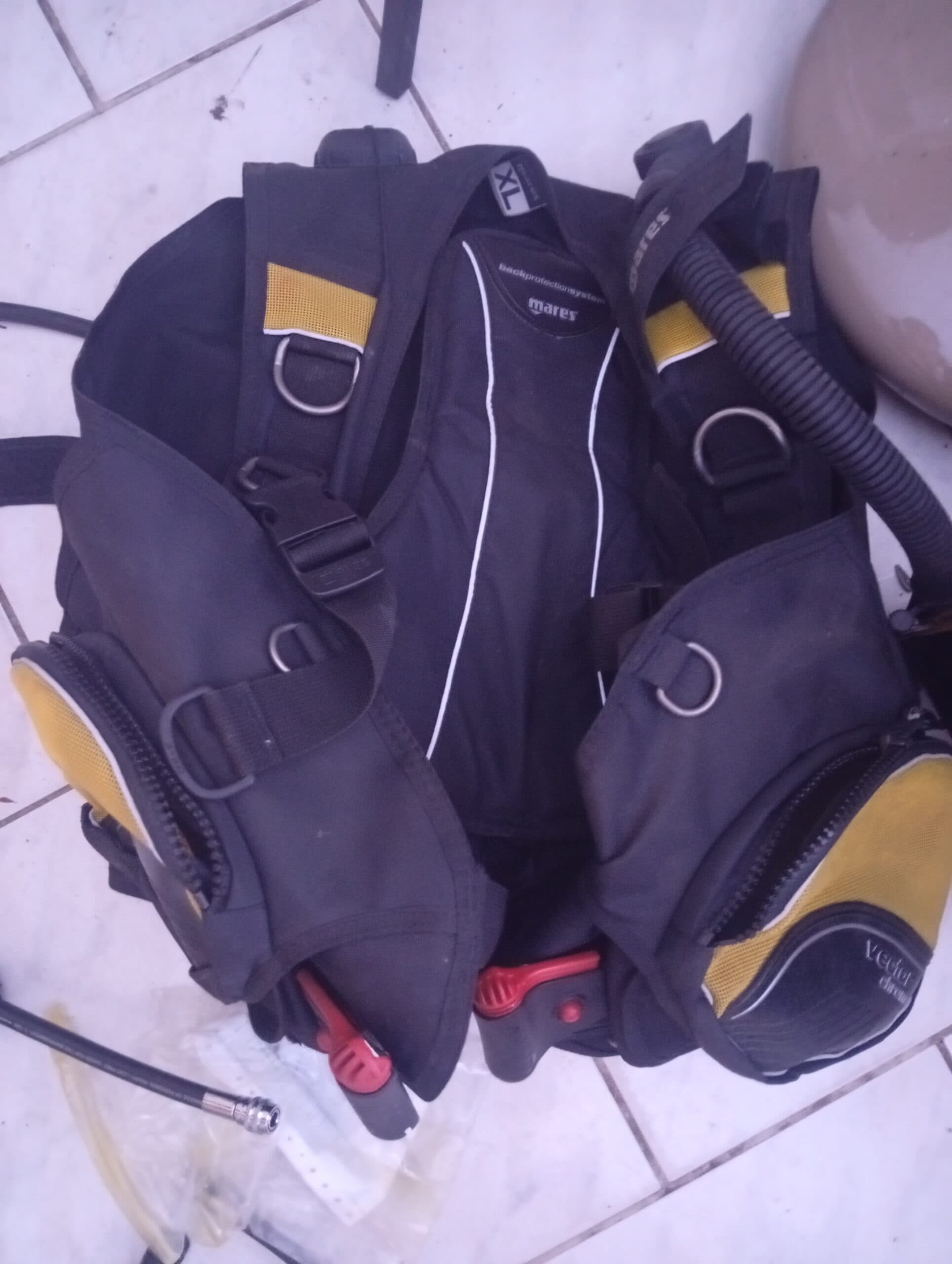 Photo principale de l'annonce: Mares Vector 1000