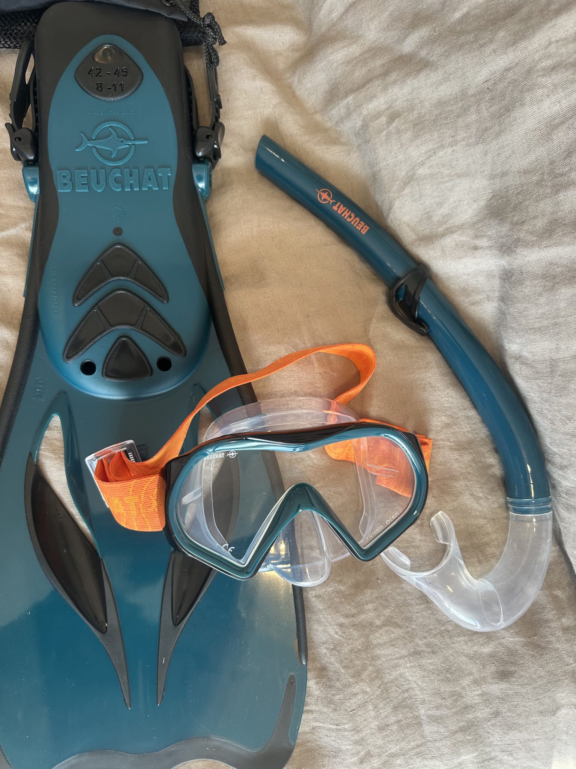 Photo 4 de l'annonce: Set palme masque tuba Ocea Beuchat taille 42-45