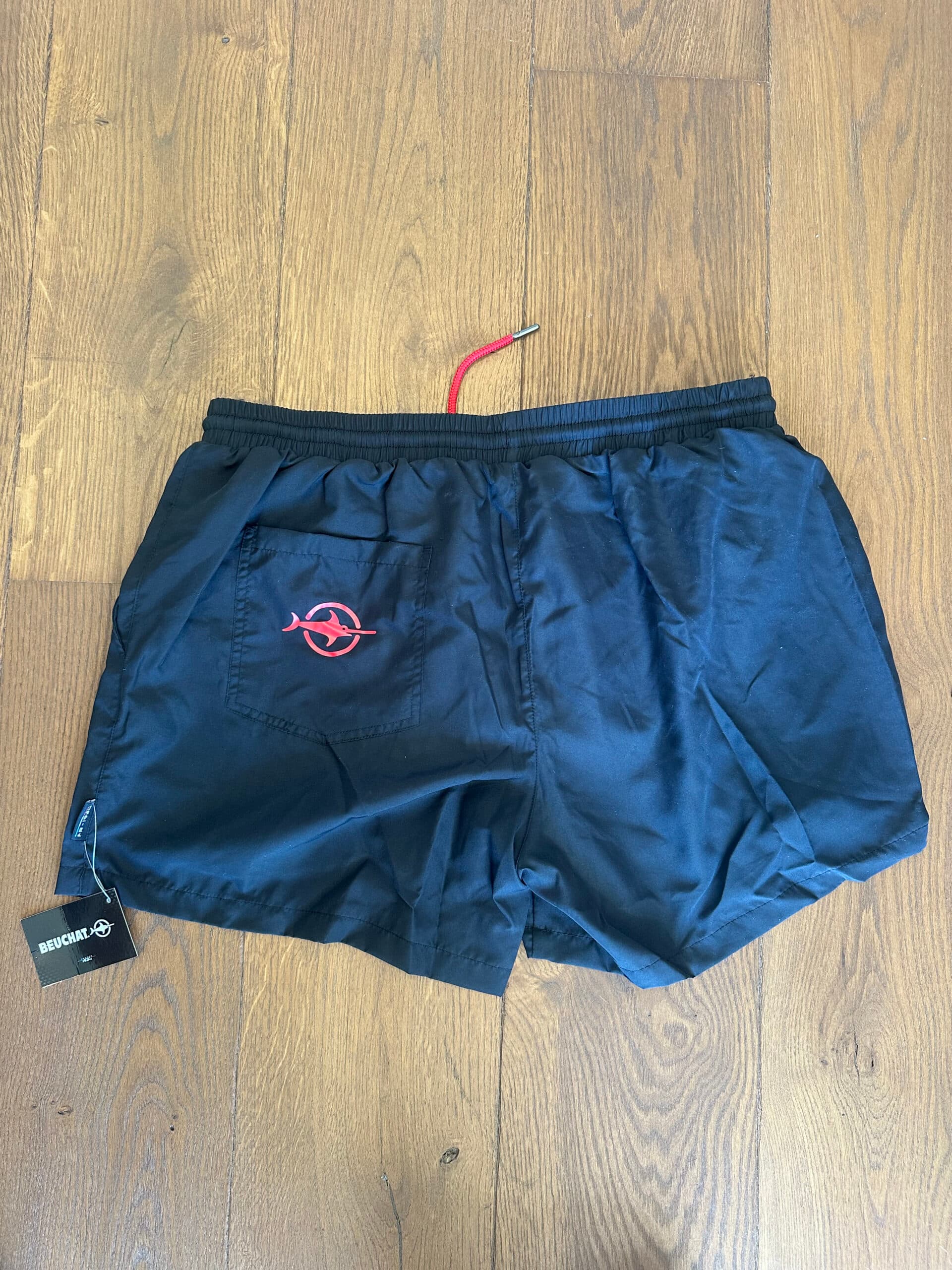 Photo 2 de l'annonce: Short de bain Beuchat Waterwear noir et rouge taille L