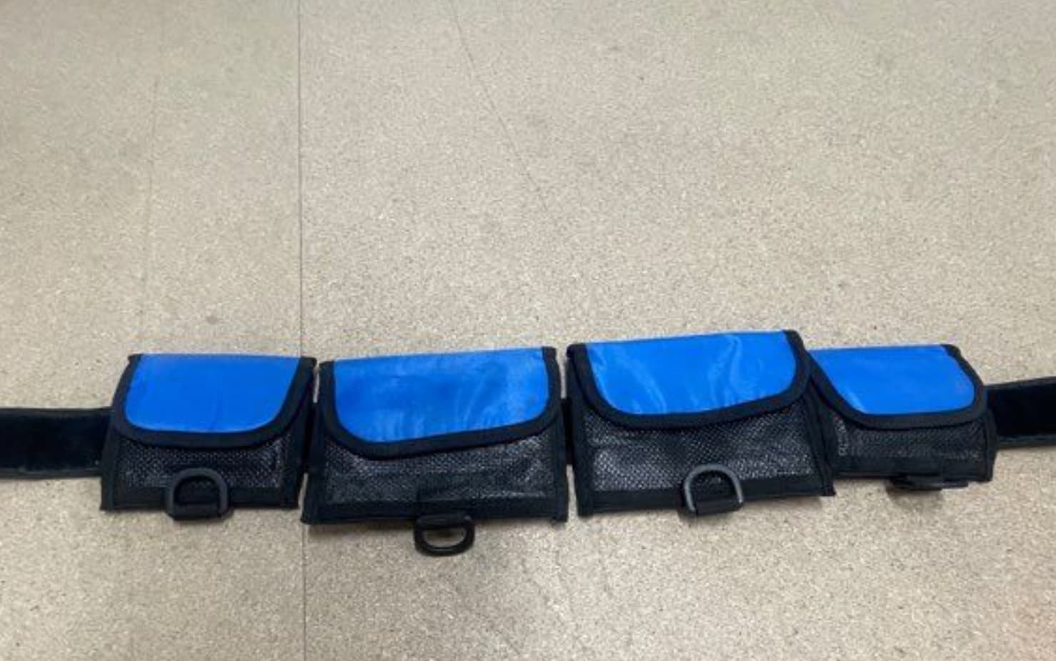 Photo principale de l'annonce: Ceinture Poche à plomb