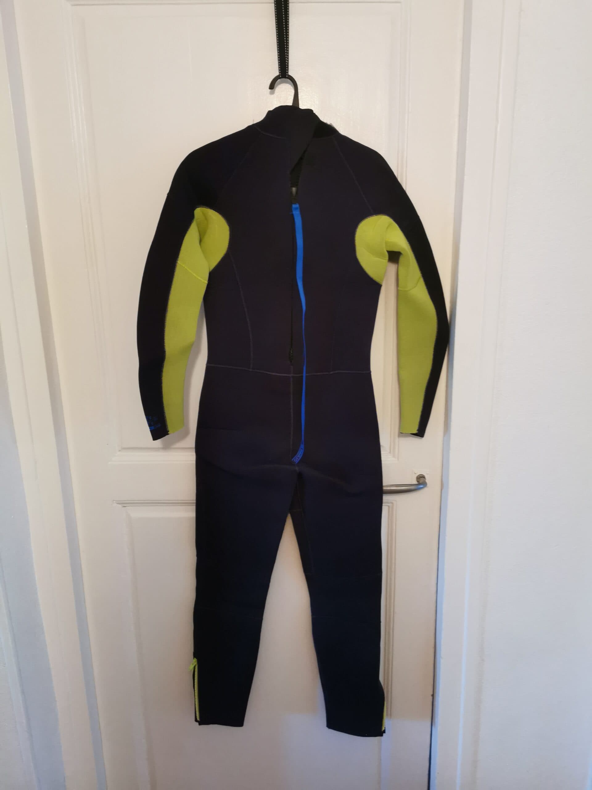 Photo 3 de l'annonce: Combinaison neoprene 14 ans OLAIAN