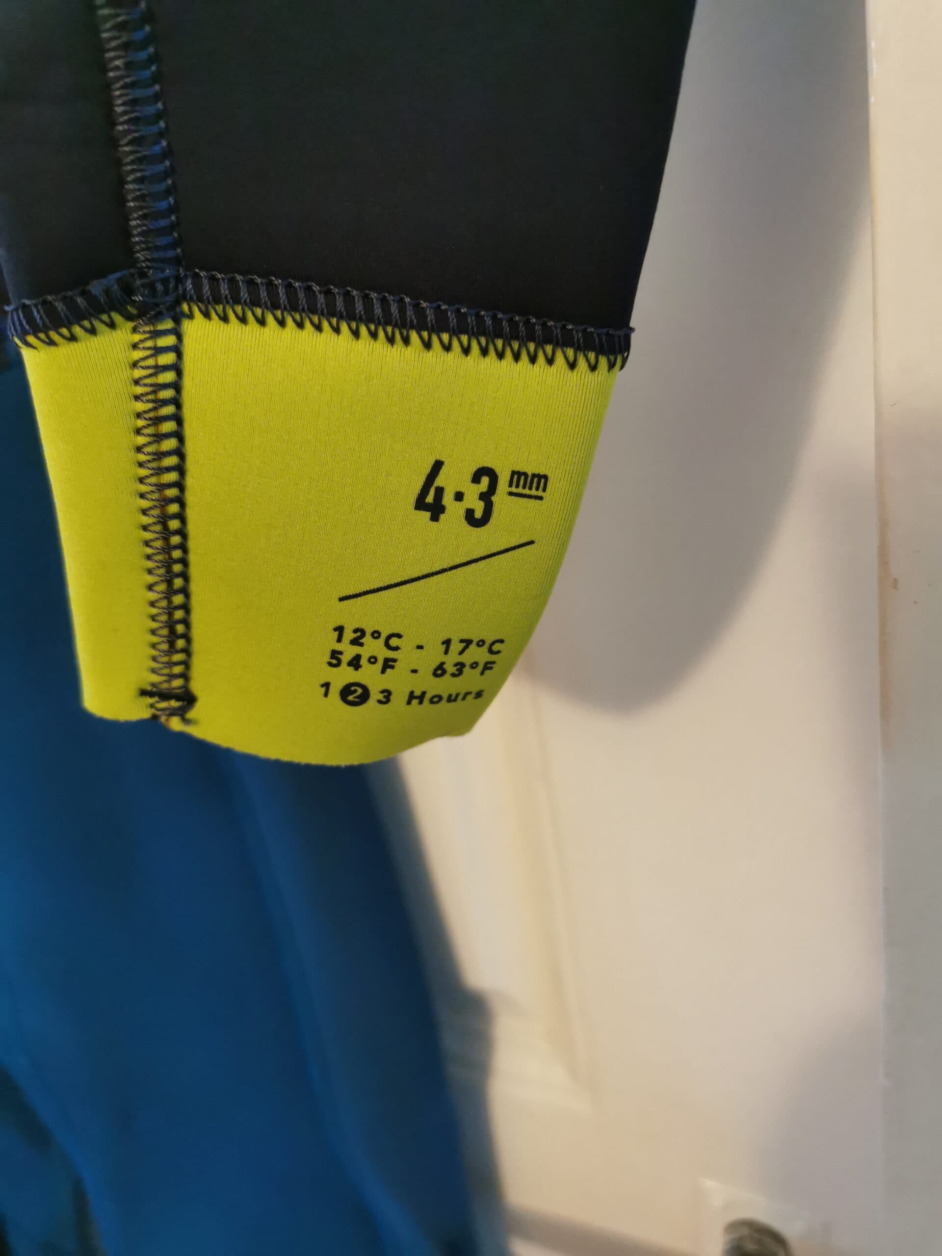 Photo 2 de l'annonce: Combinaison neoprene 12 ans OLAIAN