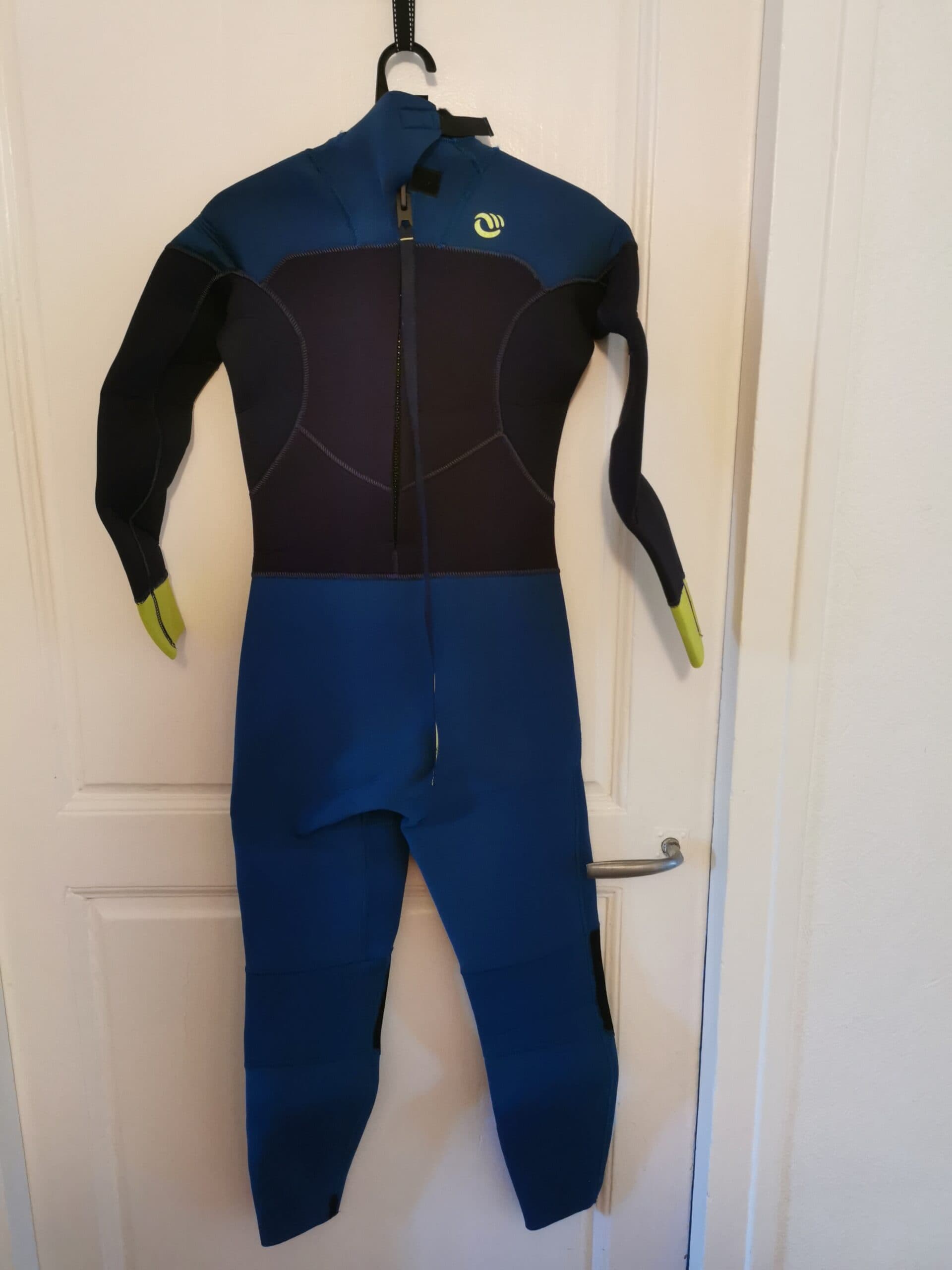 Photo 3 de l'annonce: Combinaison neoprene 12 ans OLAIAN